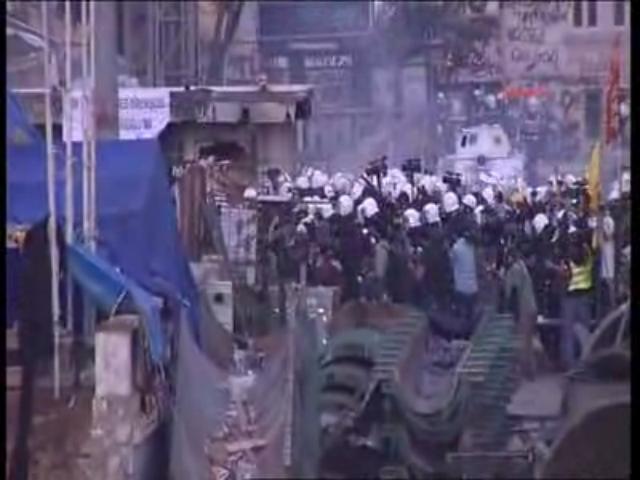 Police intervene at Istanbuls Taksim Square, enter Gezi Park