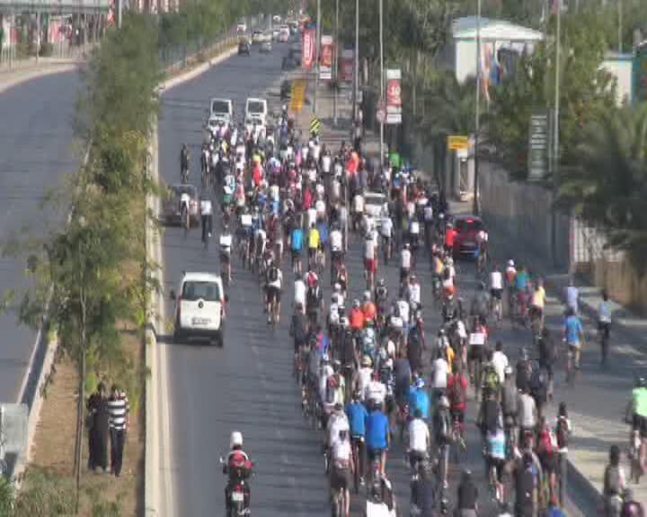 Turkish cyclists protest killings of bikers in traffic accidents around country