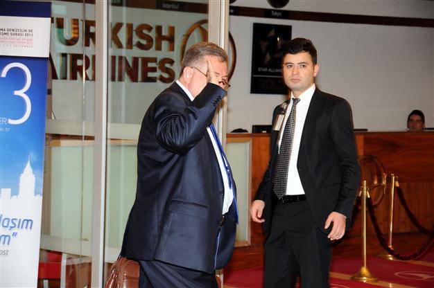 Turkey sends back envoy to Cairo despite chilly ties