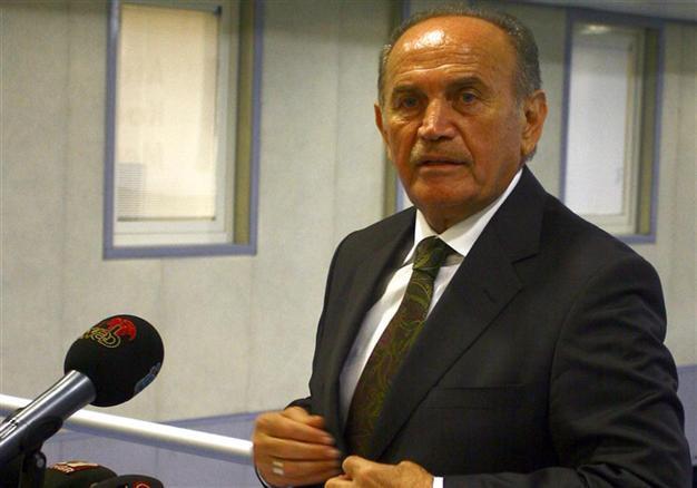 Taksim Square to have trees planted due to locals’ demands, Istanbul Mayor Topbaş says