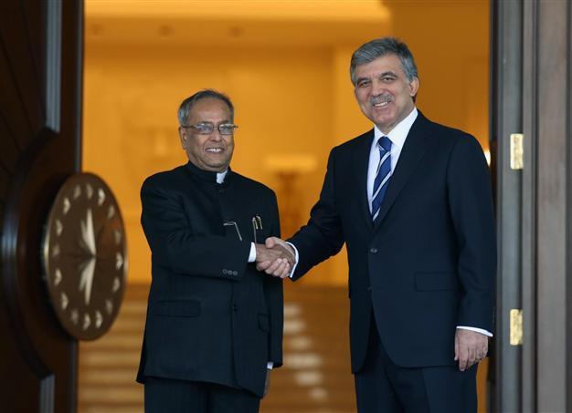 Indian President Mukherjee, Turkish President Gül meet in Ankara