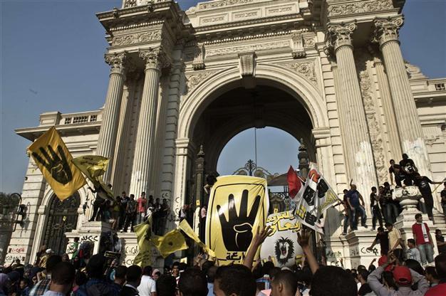 Morsis family say he wont negotiate with Egypt military