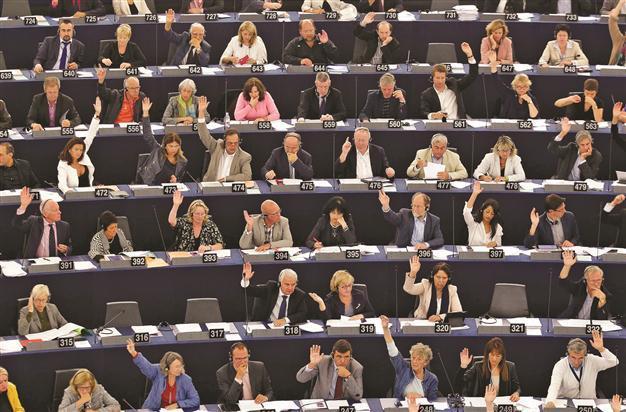 Turkey prepares for bittersweet EU report