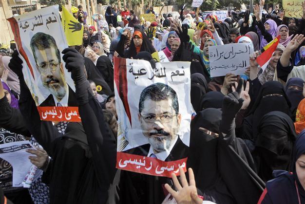 Egypt Islamists launch protests ahead of Morsi trial