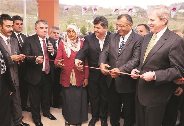 Boeing founds new school in local city