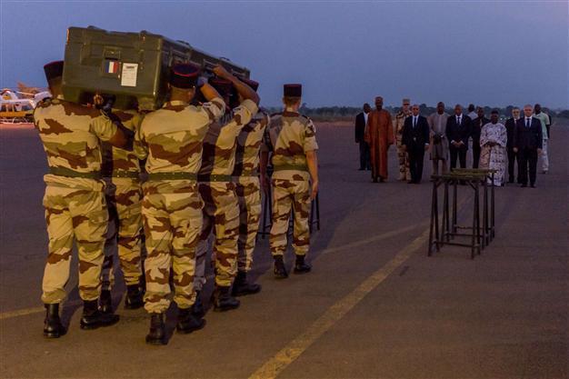 French, Malian forces hunt suspects behind journalist killings