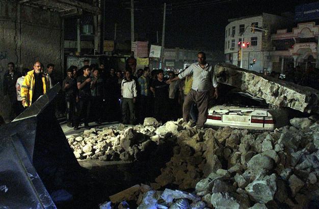 5.7-magnitude earthquake near Irans Bushehr nuclear plant kills at least eight