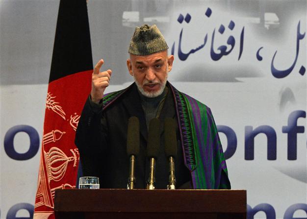 Afghanistans Karzai in Iran amid US security row