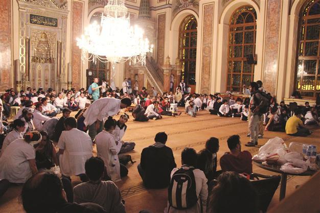 Turkeys main opposition CHP seeks probe into ‘alcohol in mosque’ Gezi protest claim