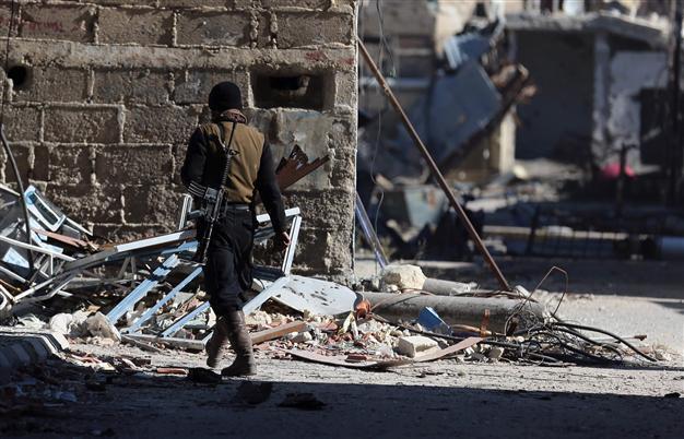 Israel tracks Syrias Western jihadis, worried about their return