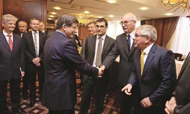 Turkey favors any measures against radical groups in Syria: FM