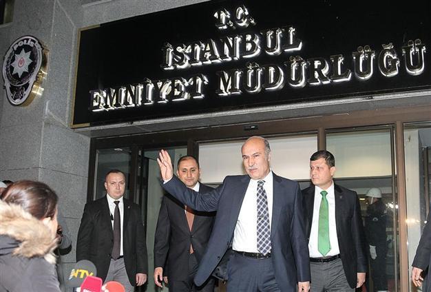 Another 25 police chiefs dismissed amid Turkeys graft probe