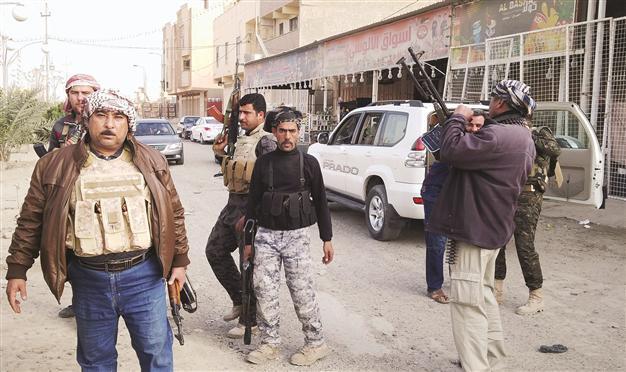 Qaeda-linked fighters control parts of two Iraq cities