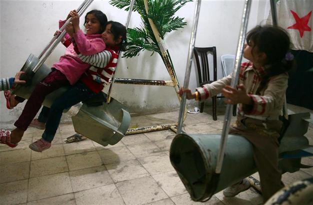 Polio outbreak confirmed in northeast Syria, WHO says