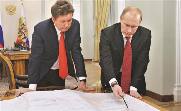 Fears of new gas war rising as Russia demands Ukraine payment