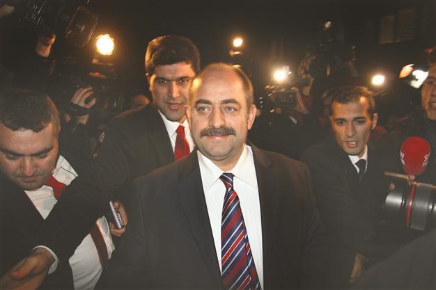 Holiday bill of Turkish prosecutor allegedly paid by construction firm