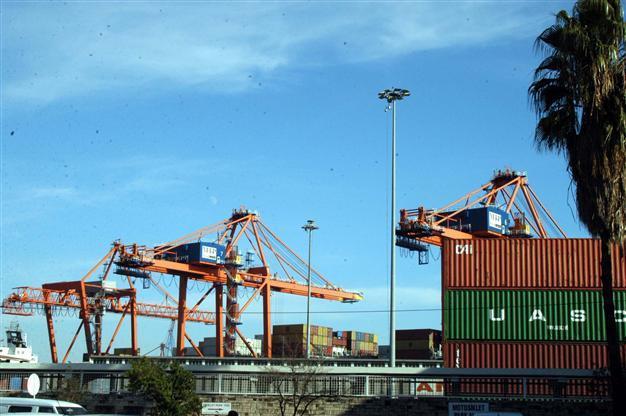 New fraud operation conducted in Mersin, 35 detained on bribery charges