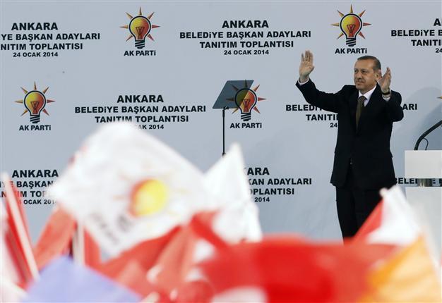 Turkish PM Erdoğan slams top business group head for probe warnings