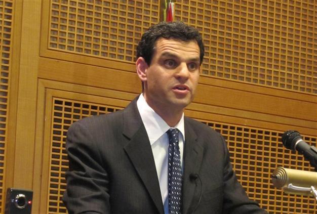 US official warns against business deals with Iran despite fresh deal