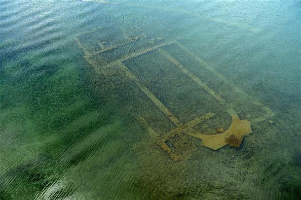 Remains of Byzantine basilica discovered at the bottom of Lake İznik