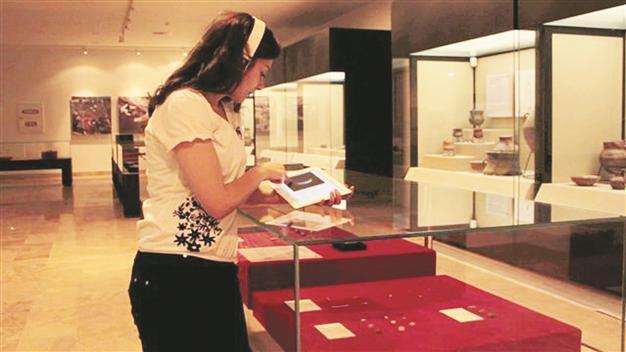 Digital guides increase revenue at museums