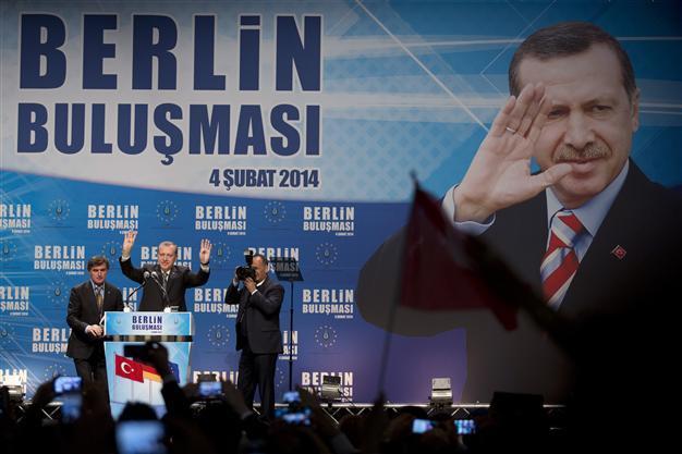 Turkish PM Erdoğan rallies Turks in Berlin