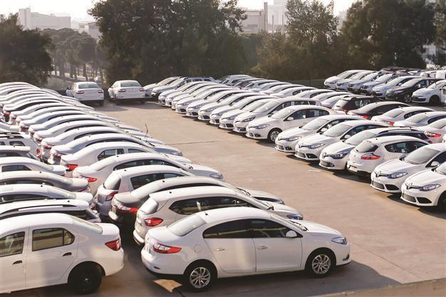 Weak domestic demand curbs automotive output