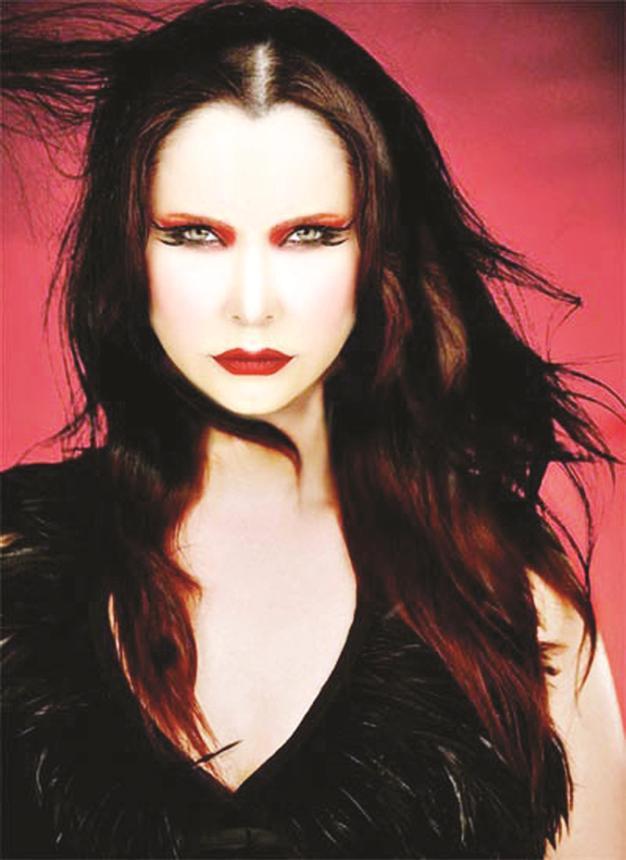 Şebnem Ferah sings on Bostancı Show stage