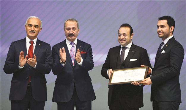 Turkish minister makes trade calls for Islamic countries, slams EU