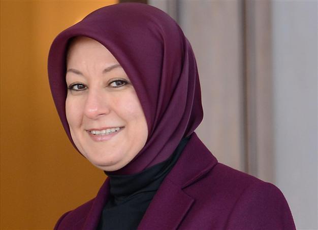 Headscarved women become more active, Turkey’s first lady says