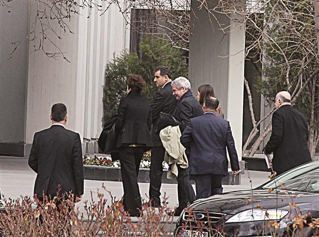 Cypriot negotiators pay historic visits to guarantor countries