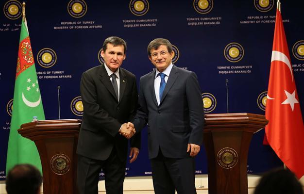 Ukraine split may destabilize Eurasia, Davutoğlu says