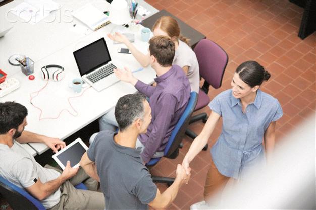 Wage of single CEO equal to salaries of 13 young professionals: Report