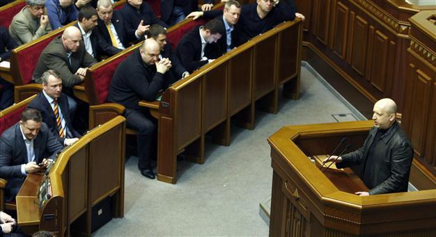 Ukraine delays forming new government until Thursday: interim president