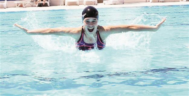 Turkish swimmers cruise to golds