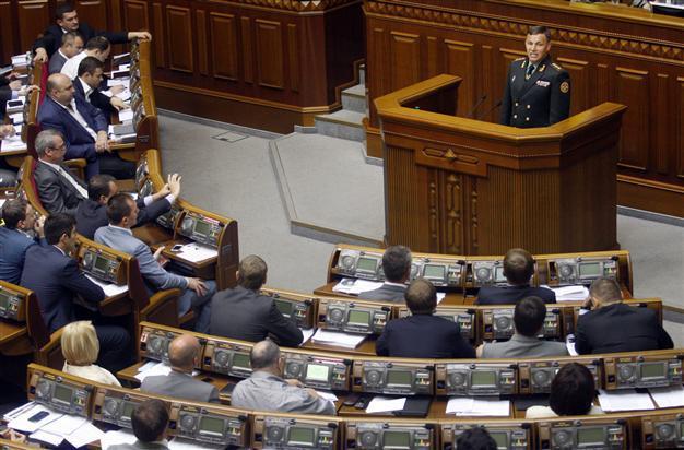 Ukraine rejects talks with rebels until they disarm