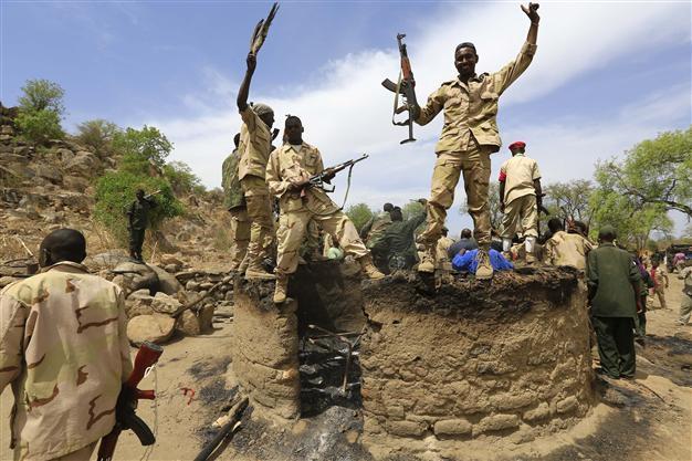EU sanctions two South Sudan military chiefs for atrocities