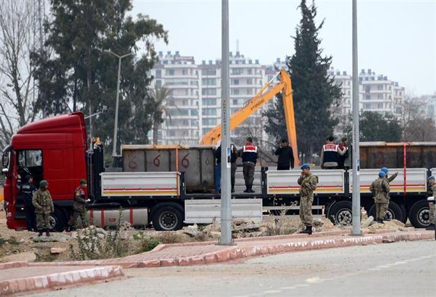 Two soldiers detained for involvement in operation into Syria-bound intel trucks