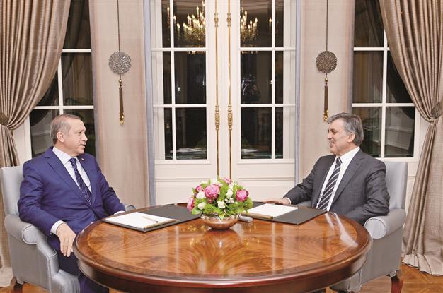Gül, Erdoğan convene amid presidency debate
