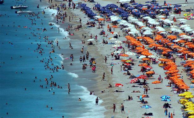 Turkey raises tourism income in first half of year