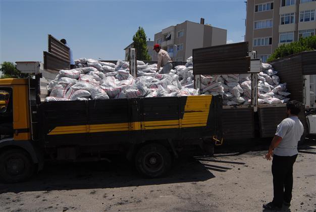 CHP deputy describes free coal distribution in summer as ‘bribe for the presidential elections’