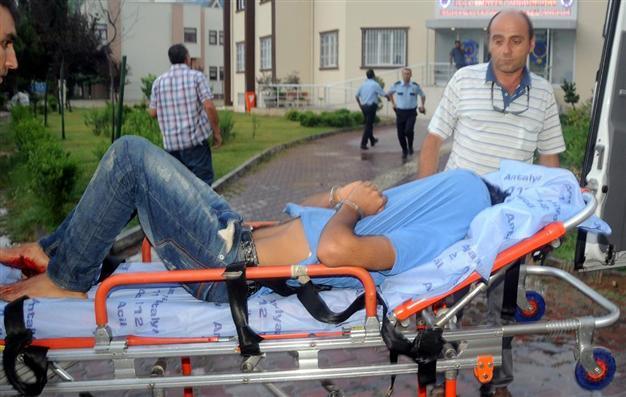 Man shot while attempting to pull down flag in Antalya