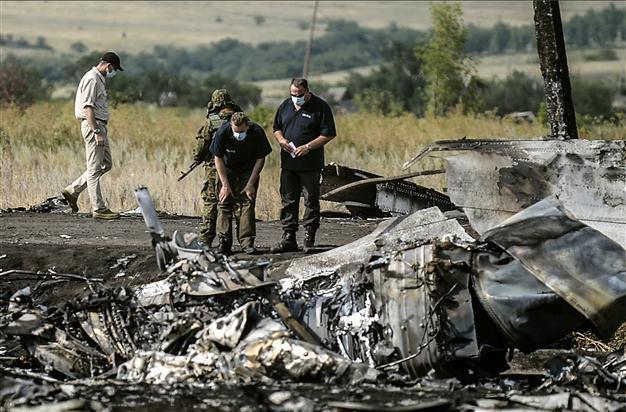 Downing of flight MH17 may amount to a war crime: UN