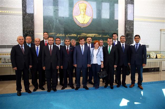 PM Davutoğlu meets judicial officers, discusses ‘parallel structure’