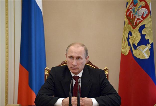 Putin expresses deep concern over Ukraine victims in Merkel, Hollande talks