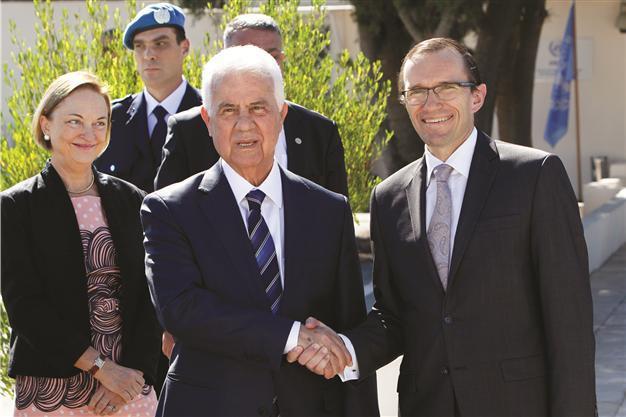 Leaders to speed up talks on Cyprus