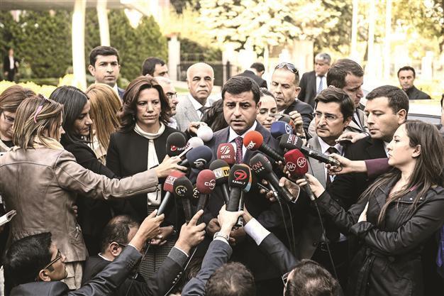 HDP co-chair Demirtaş: Turkish govt can stop protests by vowing to confront ISIL