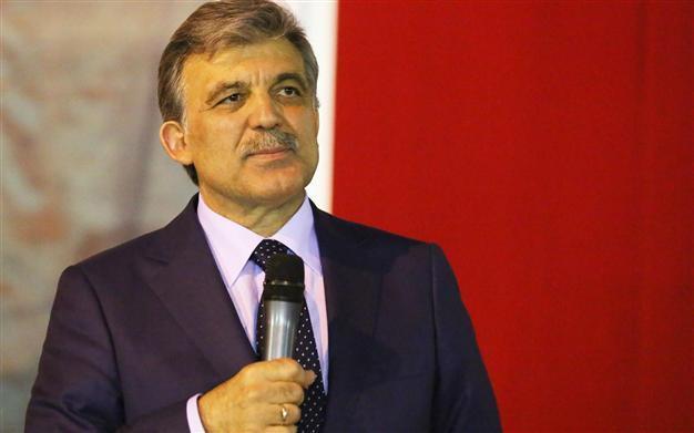 Turkey’s Gül welcomes Gaza cease-fire amid reports of Israel shelling