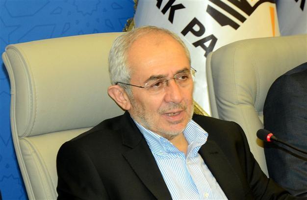 Ruling party executive considers Constitution, top court to be ‘hobbles’