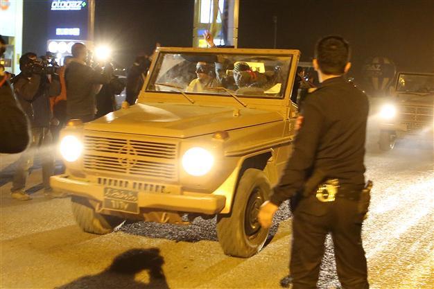 First Iraqi Kurdish forces enter Syrias Kobane: monitoring group